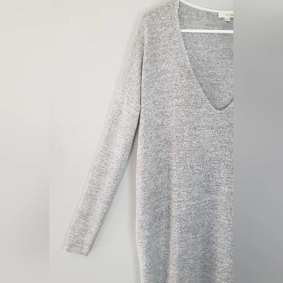 Aritzia Wilfred Free Gray Gail V-Neck Sweater Mini Dress - Picture 5 of 12